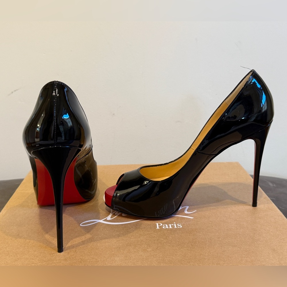 Christian Louboutin Black Patent Leather Heels, New Very Privé, 39.5 - Picture 5 of 17